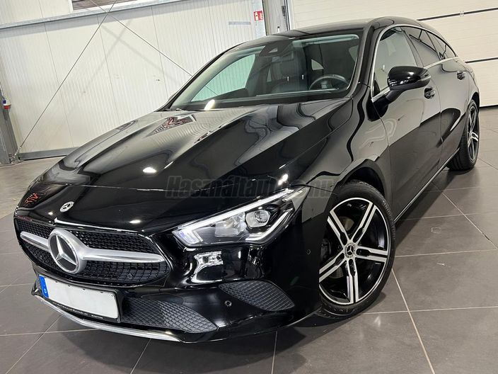 MERCEDES-BENZ CLA 180 Progressive