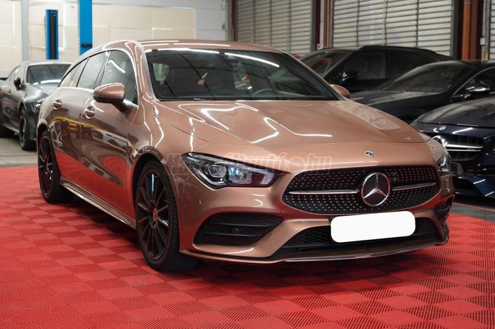 MERCEDES-BENZ CLA 180 AMG Line