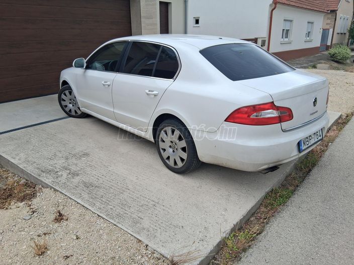 SKODA SUPERB 2.0 CR TDI Active