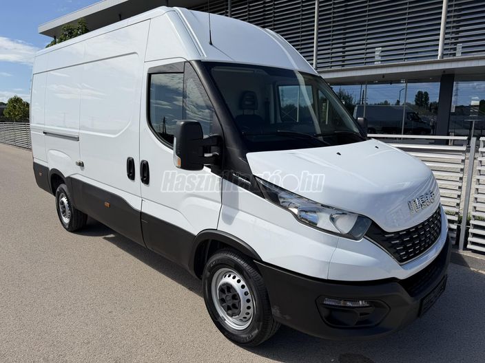 IVECO DAILY 35 S 12 V 3520 H2 (Automata)
