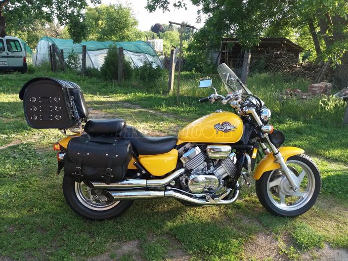 HONDA VF 750 C (MAGNA)