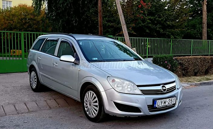 OPEL ASTRA H Caravan 1.9 CDTI Optima (Automata)