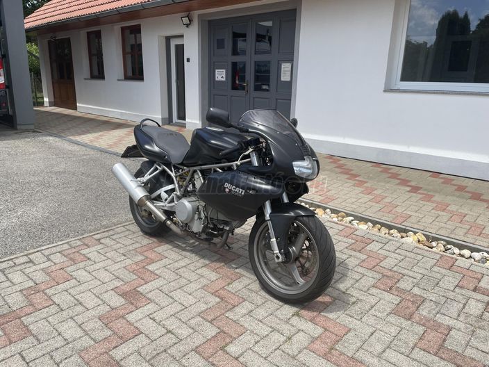 DUCATI 750 SPORT