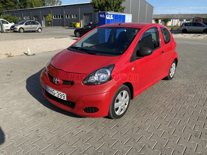 TOYOTA AYGO 1.0