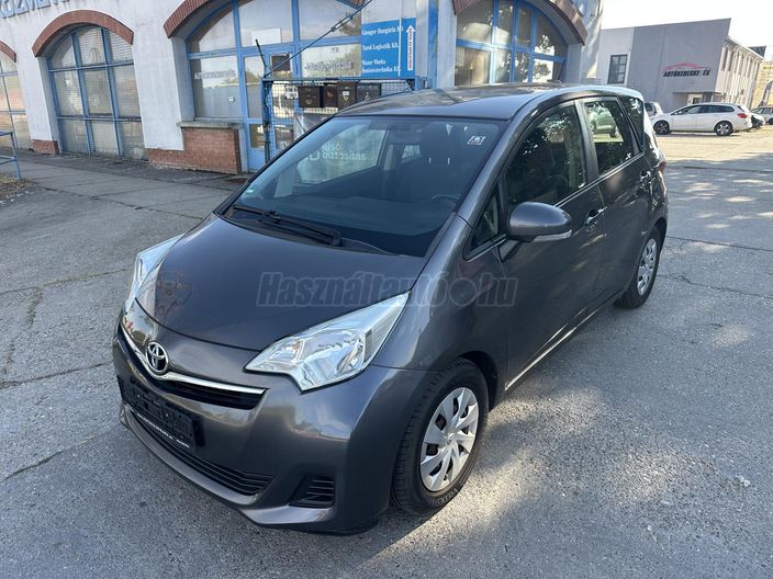 TOYOTA VERSO-S Verso S 1.33 VVT-i Club