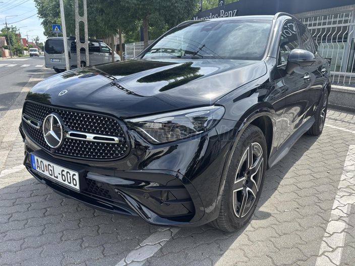 MERCEDES-BENZ GLC 200 d 4Matic 9G-TRONIC Mild hybrid drive