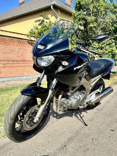 YAMAHA TDM 900
