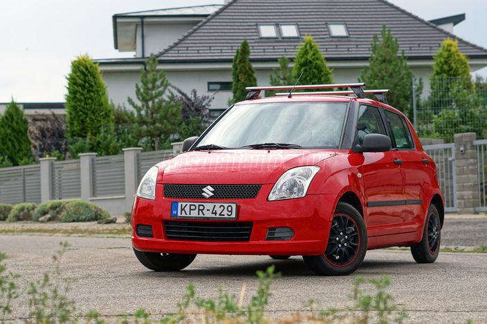 SUZUKI SWIFT 1.3 GC