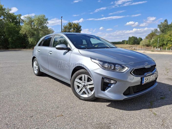 KIA CEE'D Ceed 1.6 CRDi HP Hybrid Silver