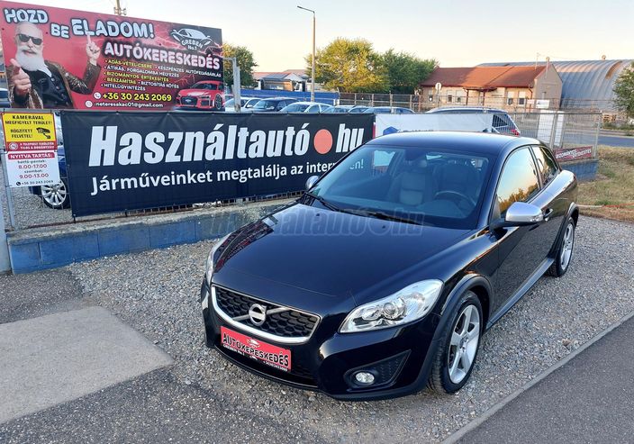 VOLVO C30 1.6 D [D2] R-Design