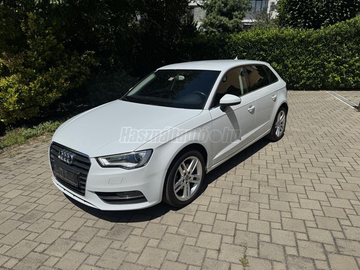 AUDI A3 1.4 TFSI Ambition S-tronic