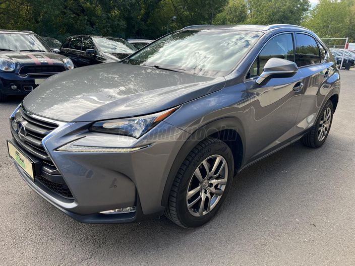 LEXUS NX 300h Executive CVT