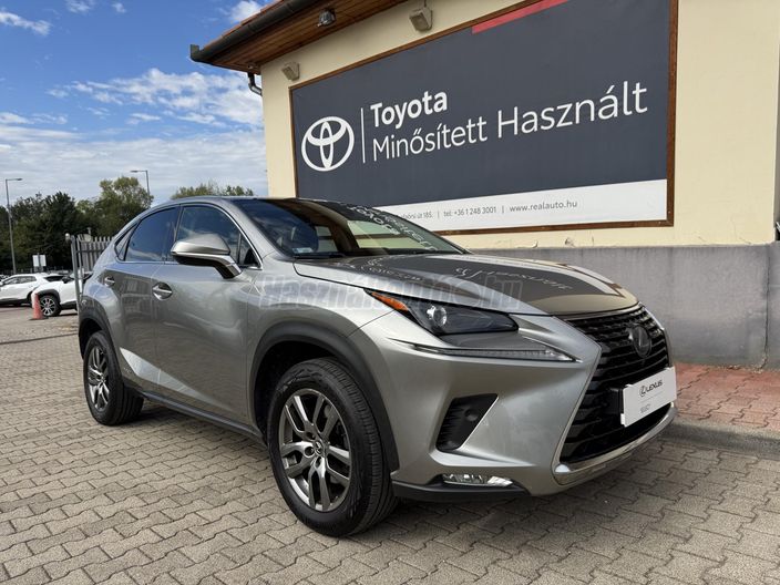 LEXUS NX 300h Prestiege Safety CVT