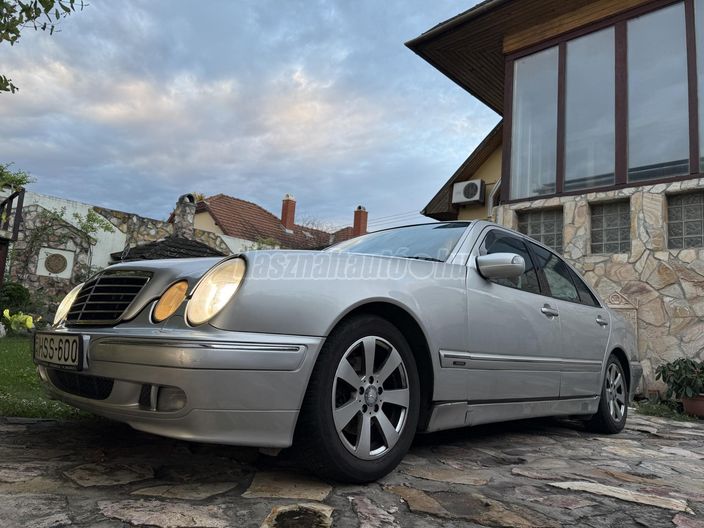 MERCEDES-BENZ 220