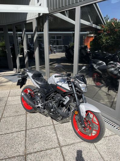 YAMAHA MT-03