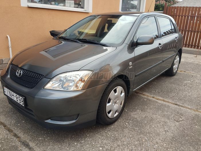 TOYOTA COROLLA 1.4 Linea Sol