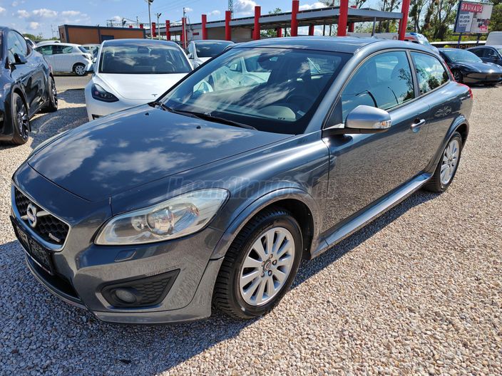 VOLVO C30 2.0 D R-Design