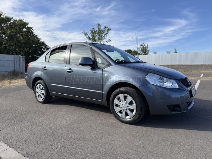 SUZUKI SX4 Sedan 1.6 GLX AC