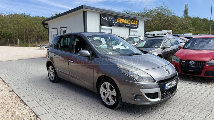 RENAULT SCENIC Scénic 1.9 dCi Dynamique