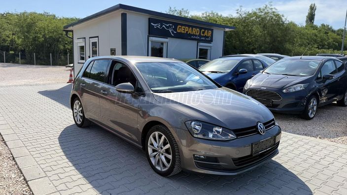 VOLKSWAGEN GOLF VII 2.0 TDI Highline DSG