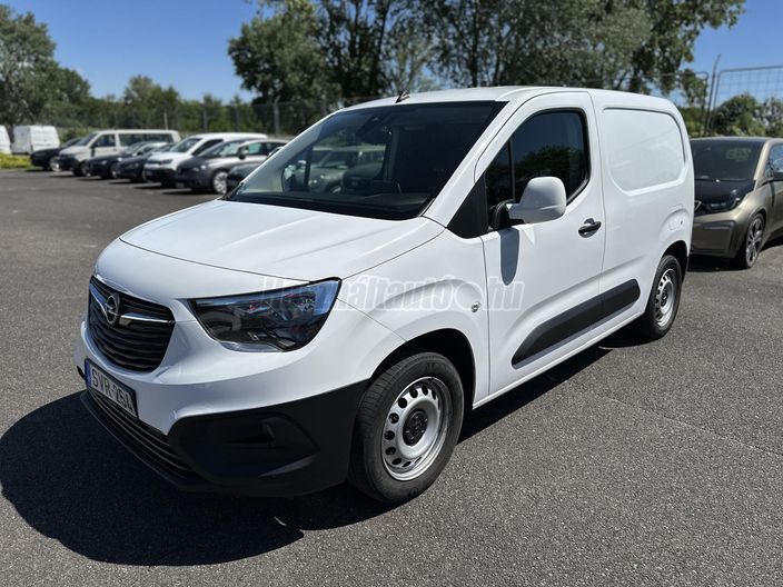 OPEL COMBO Cargo 1.5 DTH L1H1 2.0t Dynamic Start&Stop (3 személyes )
