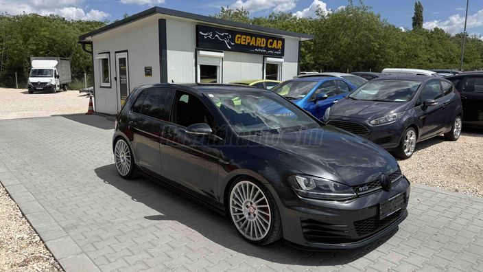 VOLKSWAGEN GOLF VII