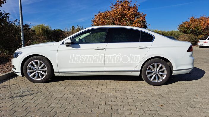 VOLKSWAGEN PASSAT VIII 2.0 TDI BMT SCR Highline