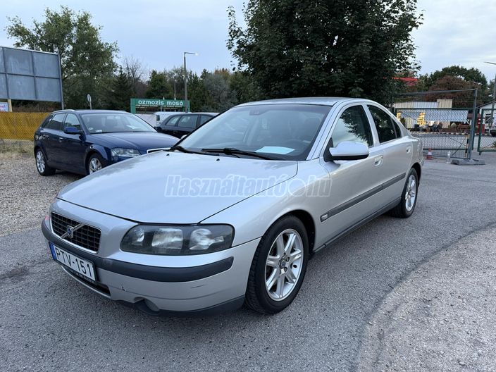 VOLVO S60 2.4 D5 Kinetic (Automata)