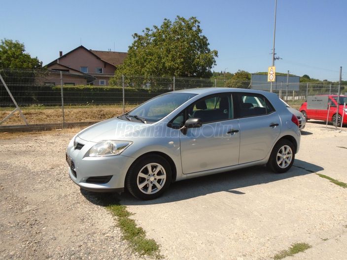 TOYOTA AURIS 1.4 D-4D Luna AAC