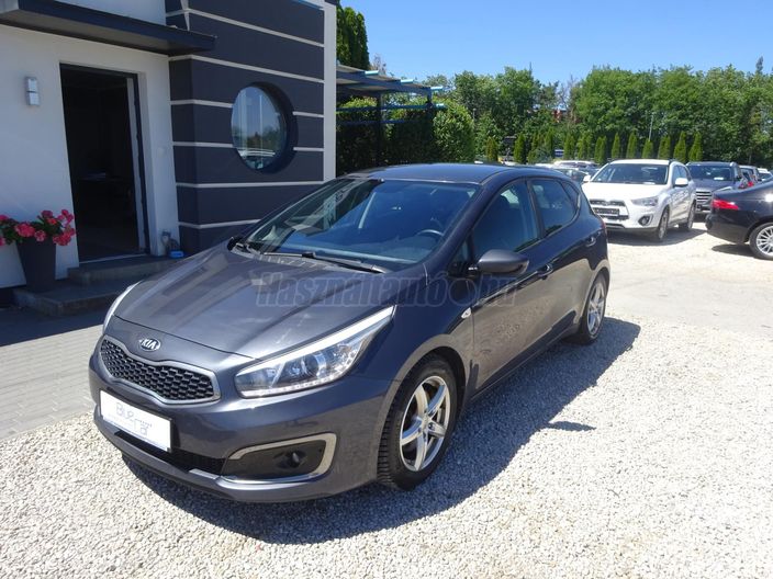 KIA CEE'D 1.4 CVVT Silver
