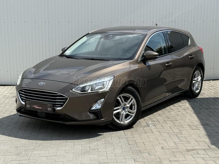 FORD FOCUS 1.0 EcoBoost Titanium