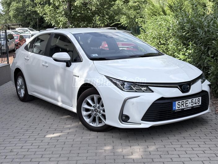TOYOTA COROLLA Sedan 1.8 Hybrid Comfort Tech e-CVT