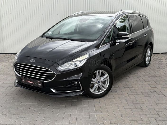 FORD S-MAX 2.0 EcoBlue Titanium