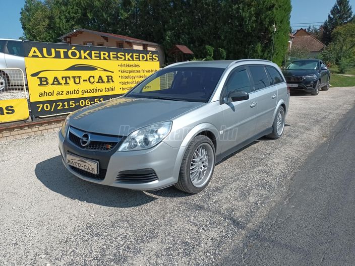 OPEL VECTRA Caravan 2.2 Essentia (Automata)