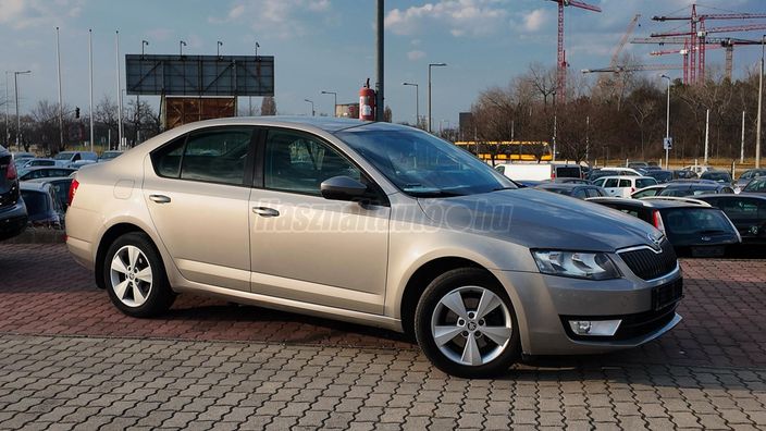 SKODA OCTAVIA 1.4 TSI DSG Clever