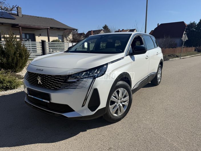 PEUGEOT 5008 1.5 BlueHDi Family Edition (7 személyes )