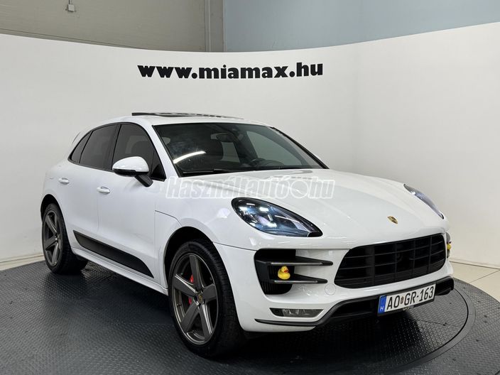 PORSCHE MACAN Turbo PDK