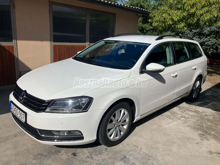VOLKSWAGEN PASSAT Variant 1.6 CR TDI Comfortline BMT DSG