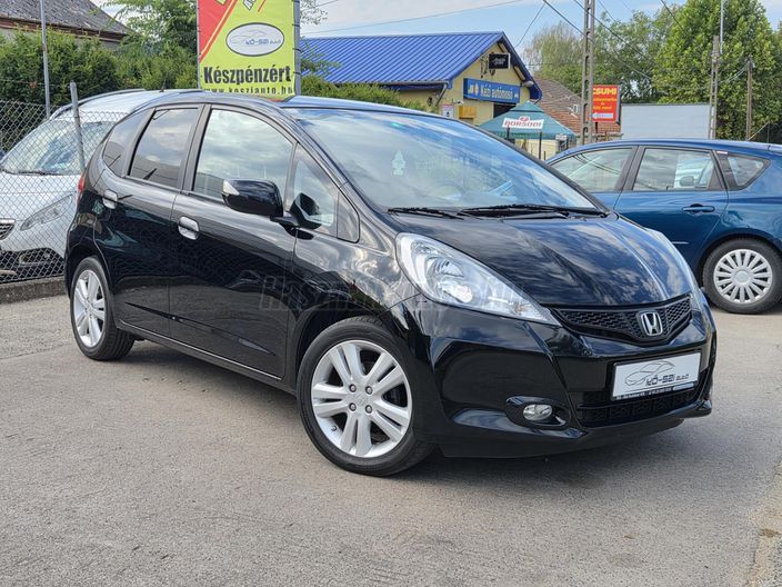 HONDA JAZZ 1.4 Elegance Plus