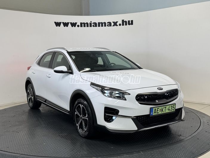 KIA XCEED 1.6 GDI PHEV X-Silver DCT