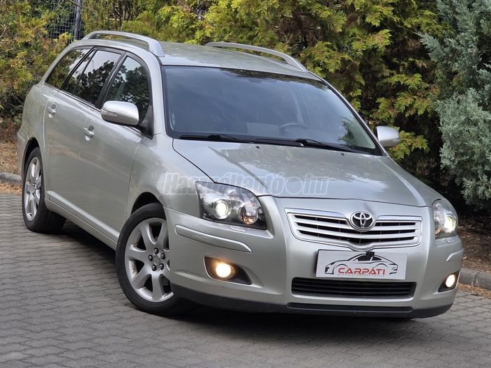 TOYOTA AVENSIS Wagon 2.4 Sol Executive (Automata)