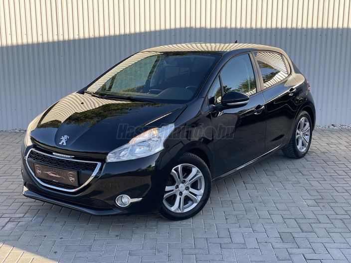 PEUGEOT 208 1.6 e-HDi Allure
