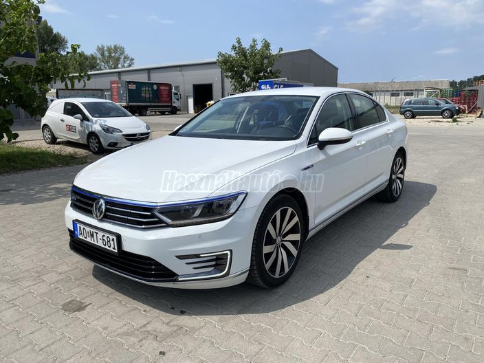 VOLKSWAGEN PASSAT VIII 1.4 TSI GTE Plug-In-Hybrid DSG