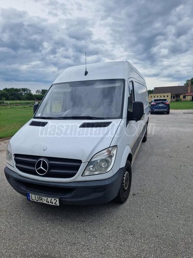 MERCEDES-BENZ SPRINTER 319 CDI 906.233.13
