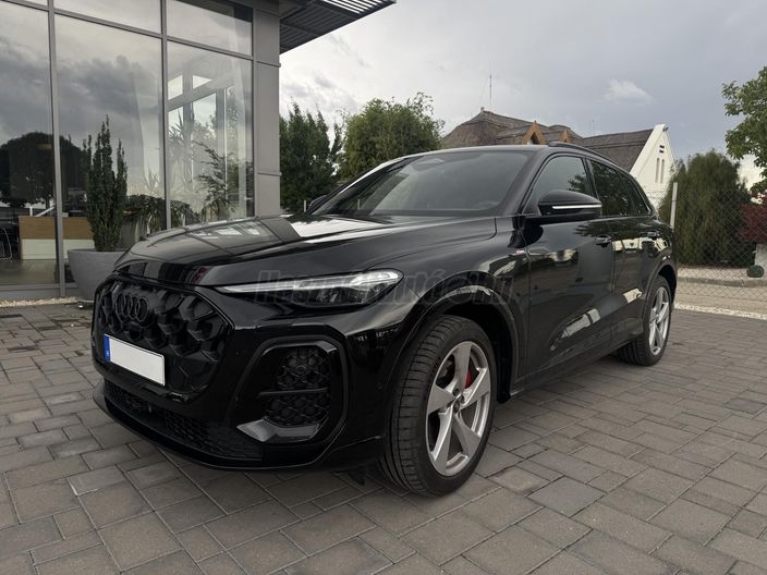 AUDI Q5 40 TDI quattro S-tronic