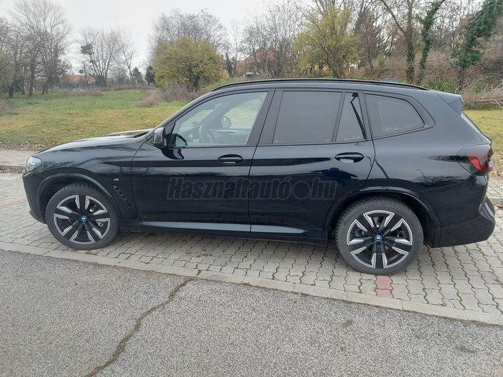 BMW IX3 73,9kWh