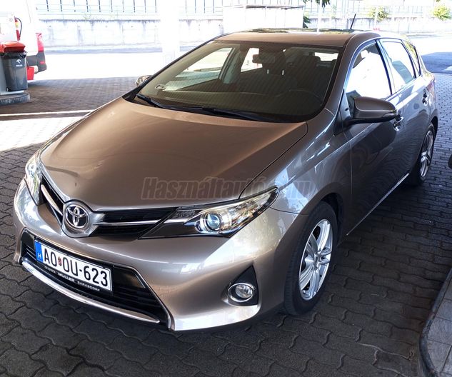 TOYOTA AURIS 1.4 D-4D Style