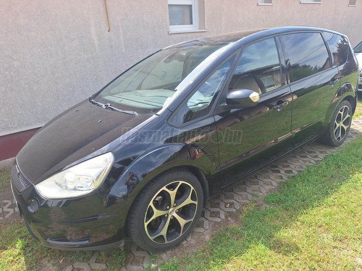 FORD S-MAX 2.5 T Titanium