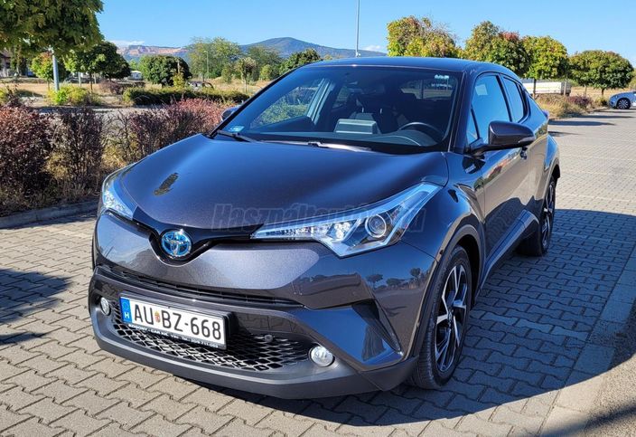 TOYOTA C-HR 1.8 Hybrid Active (ülésfűtéssel) e-CVT