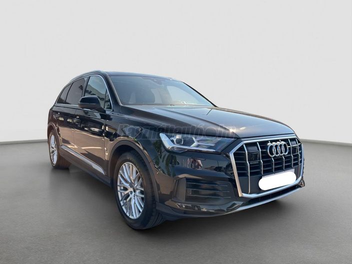 AUDI Q7 55 TFSI Basis quattro Tiptronic ic [7 személy]